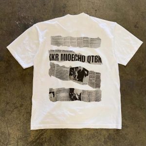 Áo Thun In Họa Tiết Báo Cũ Retro